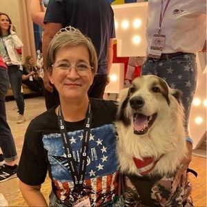 Meet your Posher, Angela